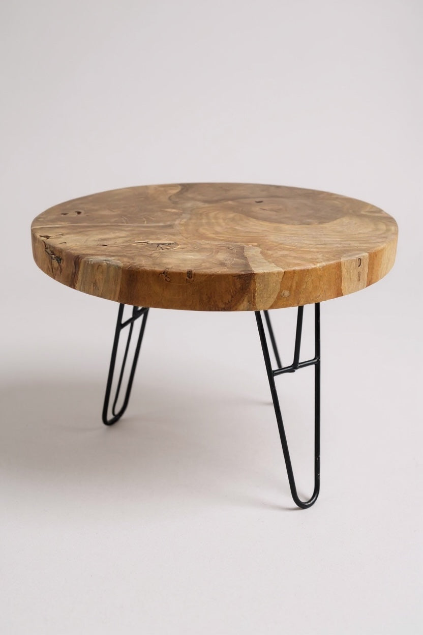 Table basse en bois – table d’appoint – avec trois pieds en métal – ronde en teck – 60x60x43 cm