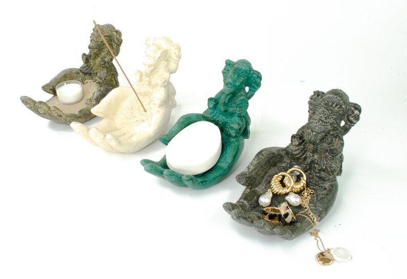 Ganesha Hand Skulptur - Deko Raumdeko Seifenschale Räucherstäbchen - Hindu Gottheit des Glückes - Elefant Weiß - 13x9x15 cm - FaHome