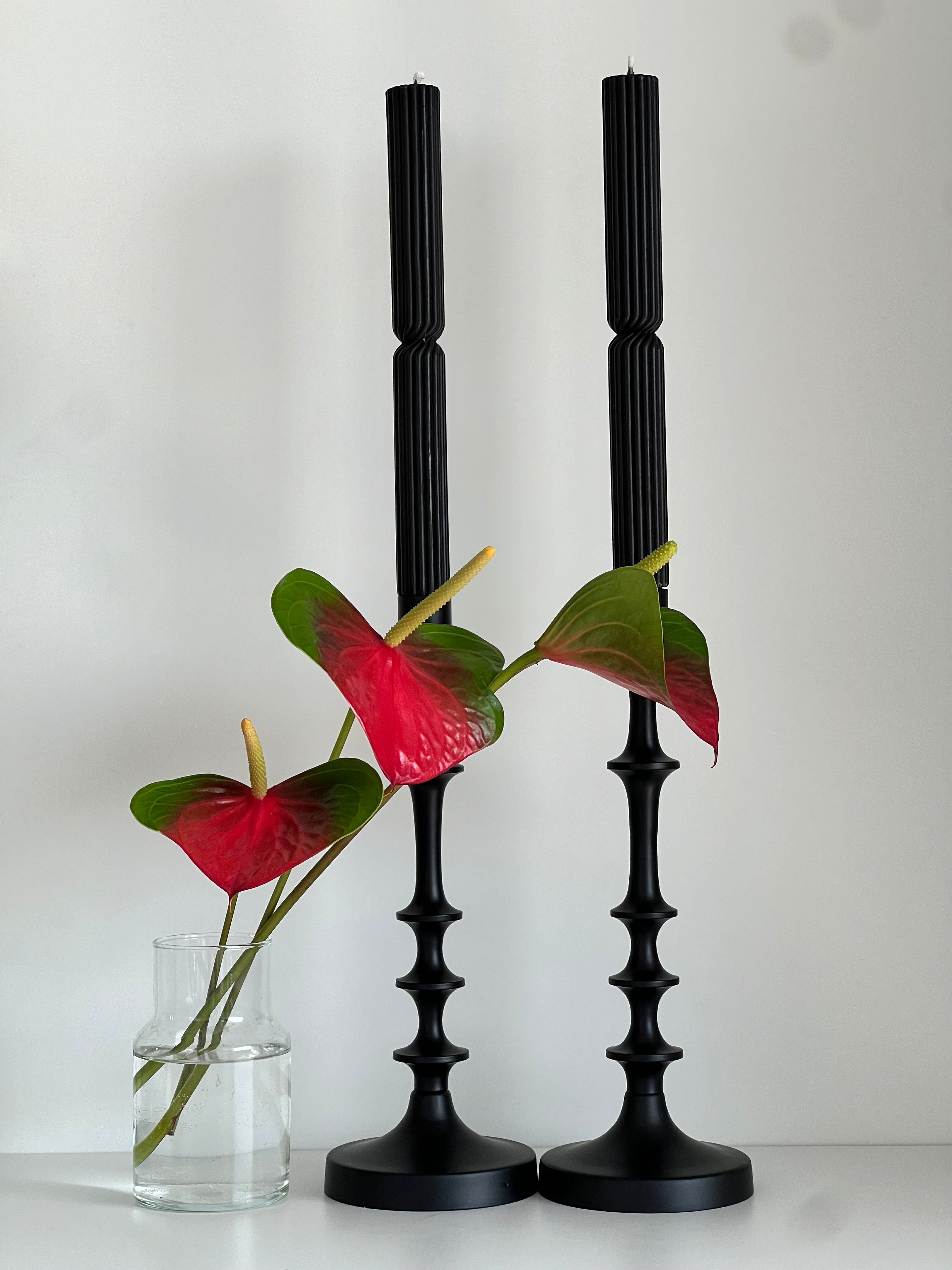 Bougie en cire d'abeille ATHÈNES – Noire – Coulée à la main – Pour salons et décoration – Lot de 2 ou 4