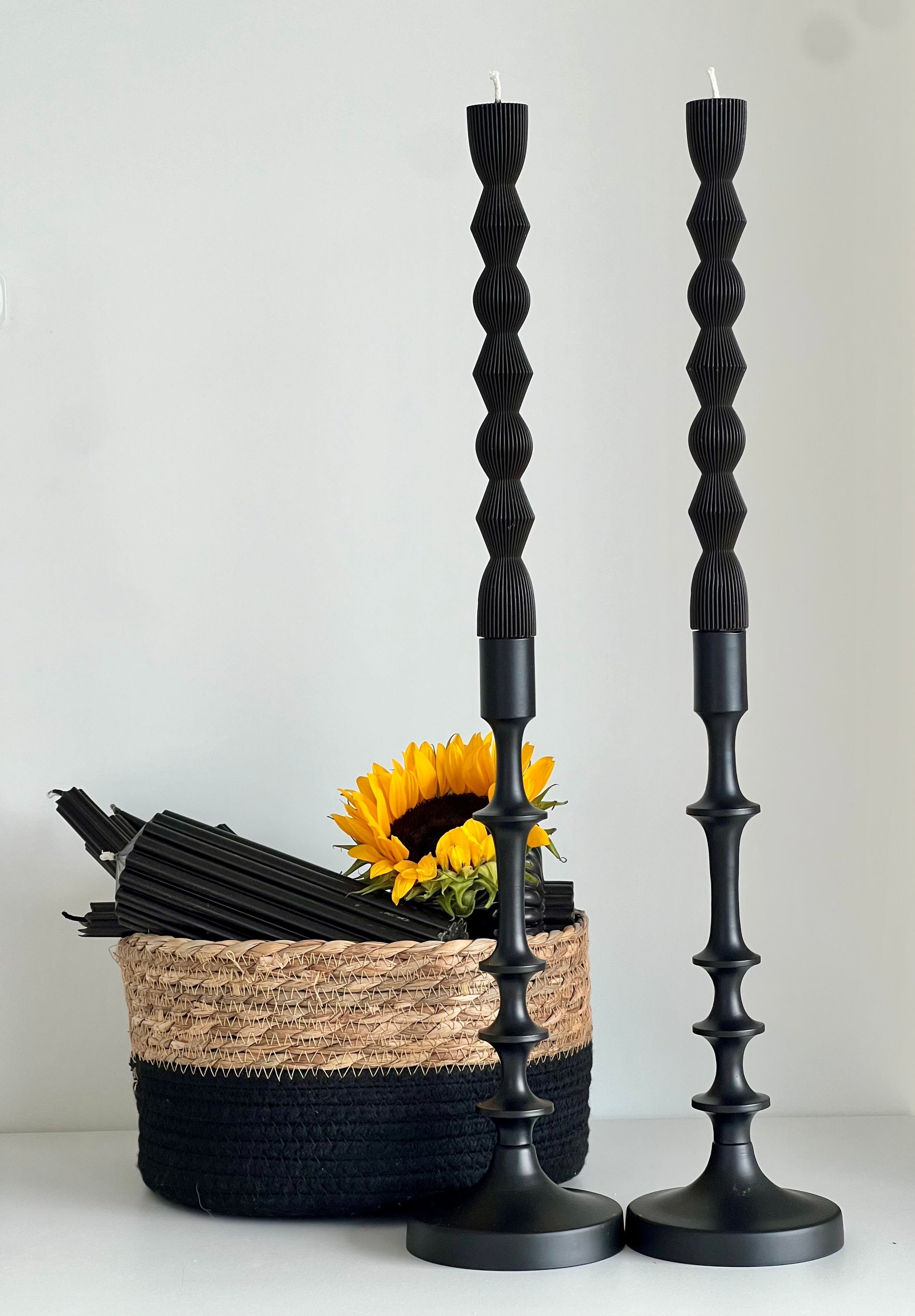 Bougie en cire d'abeille MADRID – Noire – Coulée à la main – Pour salon et décoration – Lot de 2 ou 4