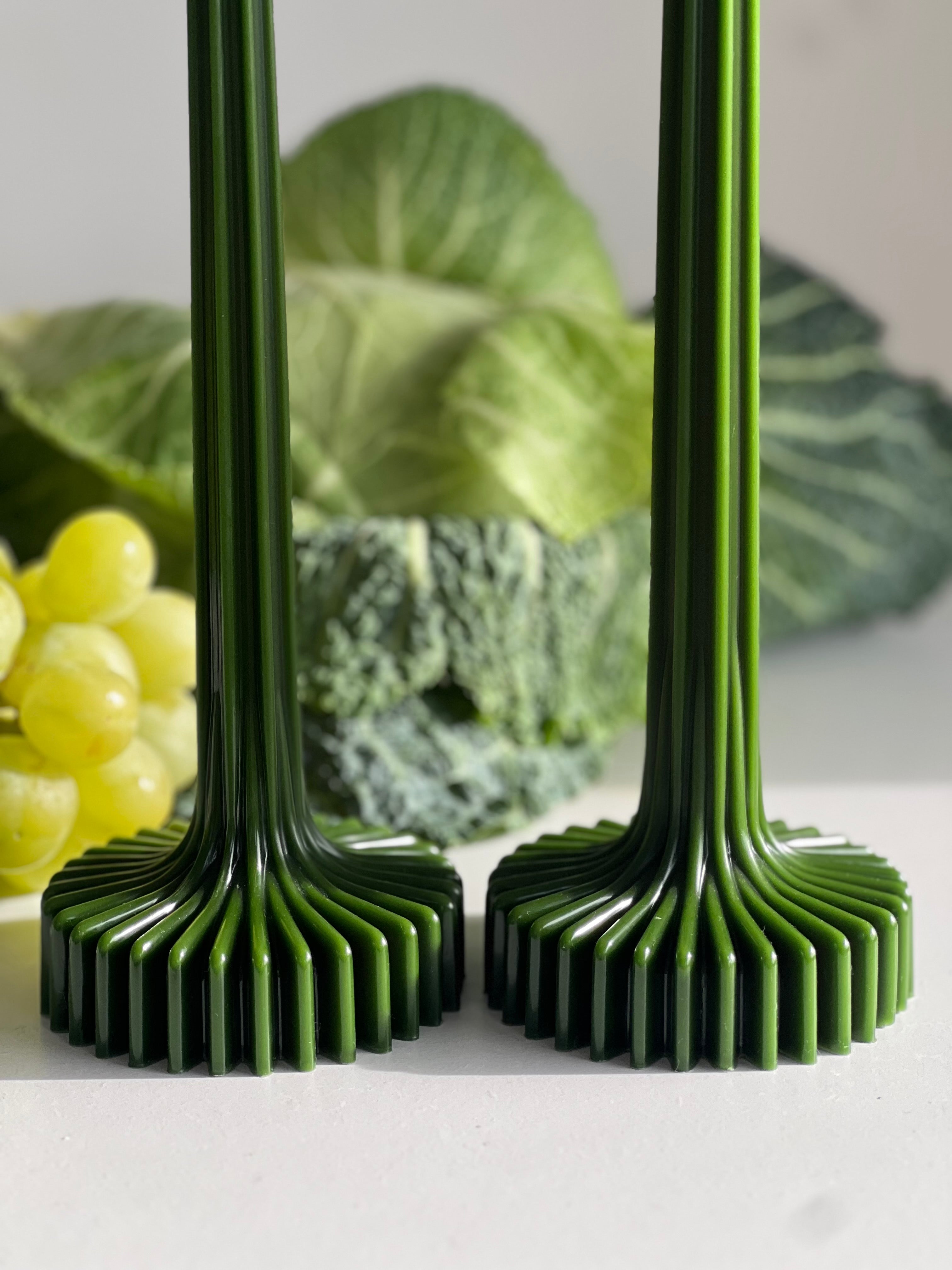 Bougie en cire d'abeille BERLIN – Verte – Coulée à la main – Pour salon et décoration – 2 tailles