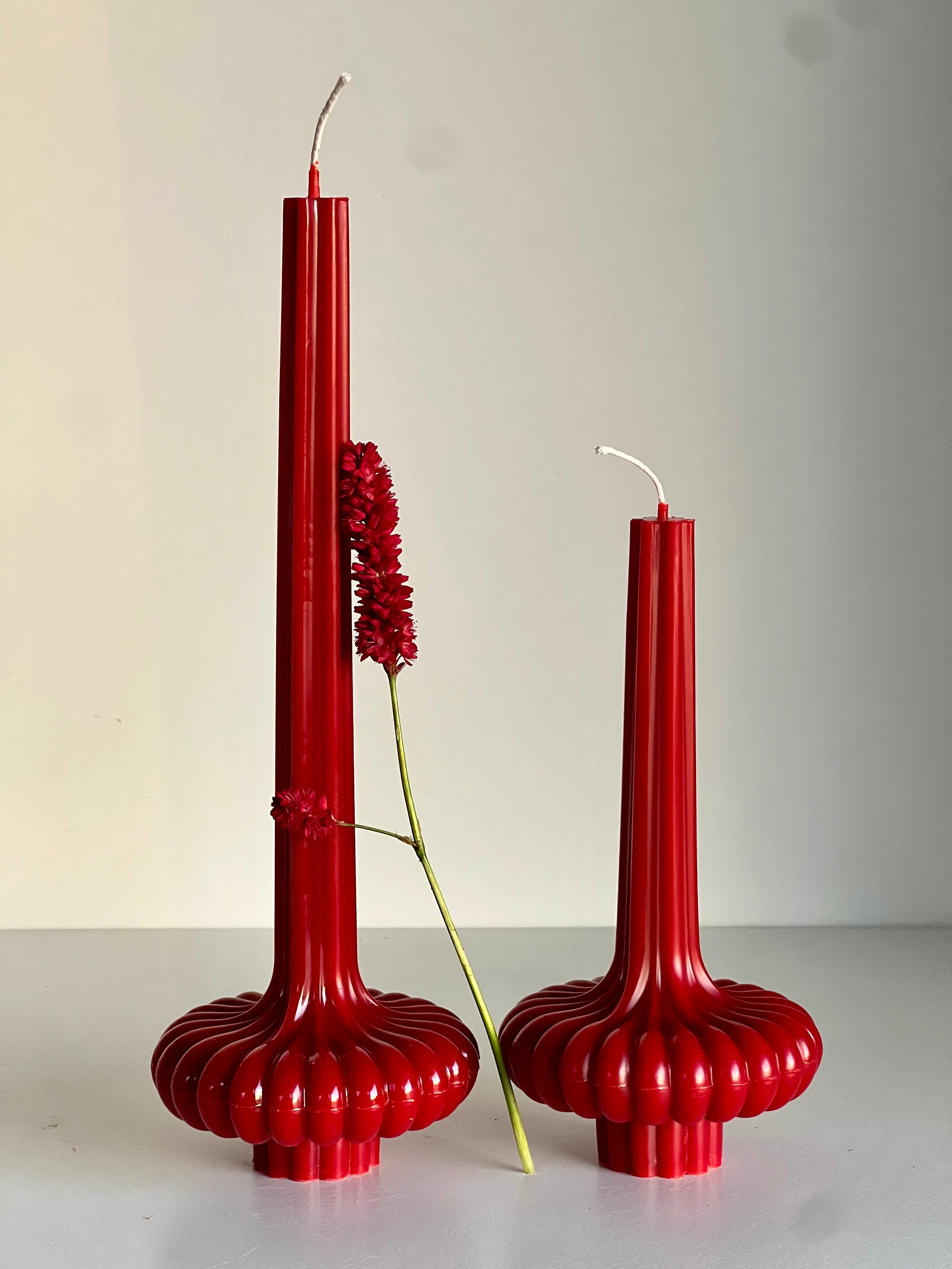 Bougie en cire d’abeille PARIS – Rouge – Coulée à la main – Pour pièces à vivre et décoration – 2 tailles