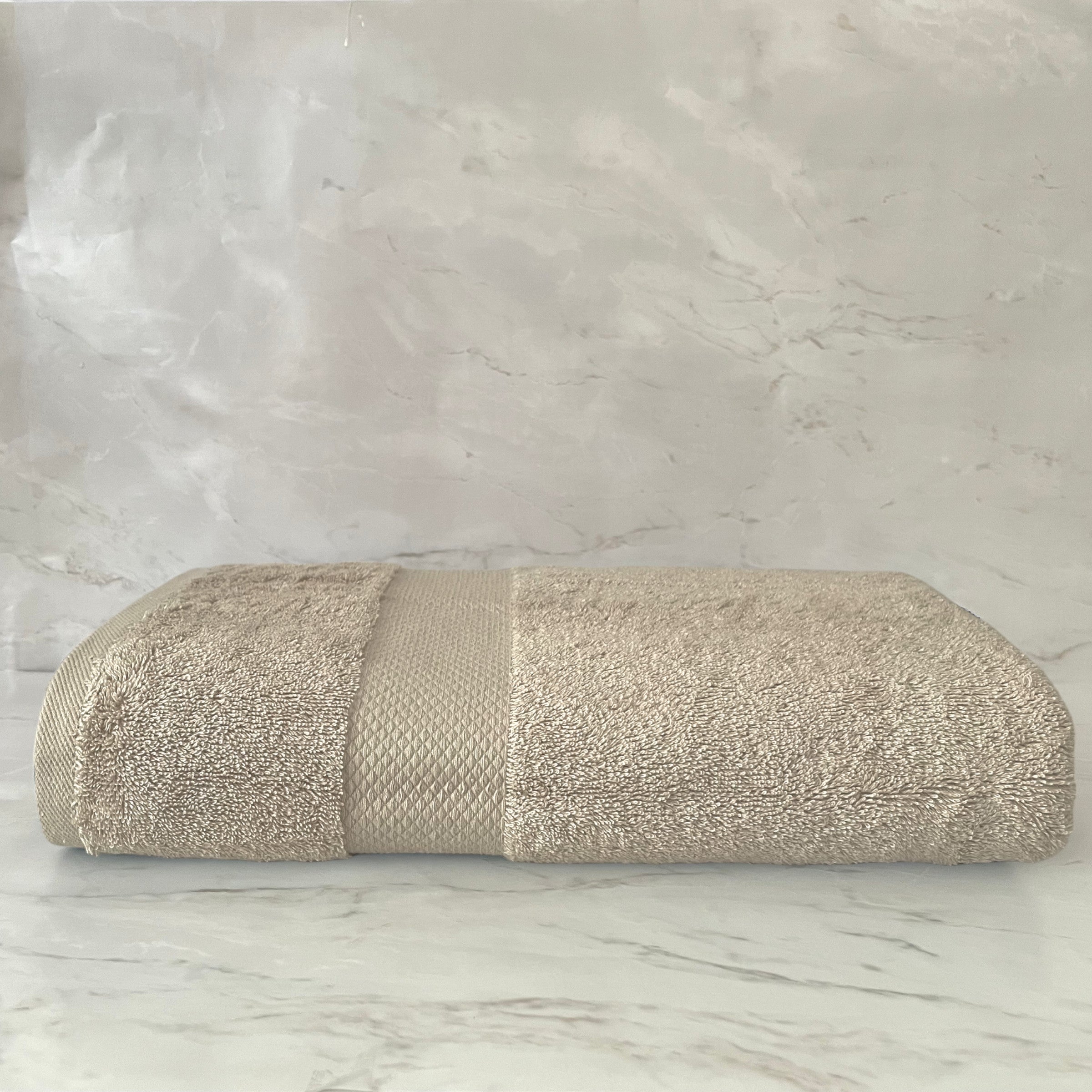 Luxuriöse Plush Handtücher - 100 % ägyptischer Baumwolle – herrlich weich - saugfähig und langlebig - verschiedene Größen