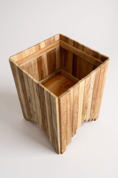 Jardinière en bois – jardinière de balcon – fait main – lattes verticales en bois – 45x35x35 cm