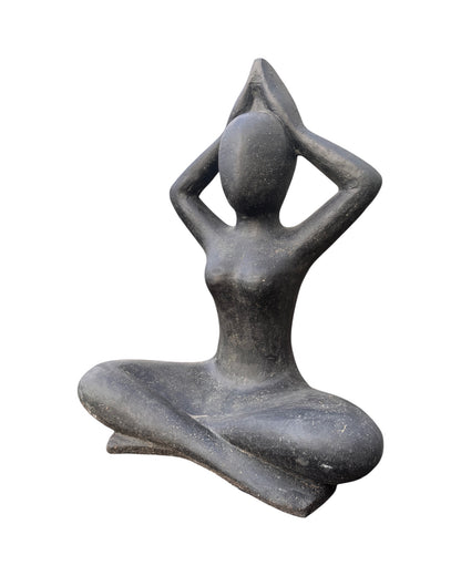 Yoga Figur sitzend – Wohnzimmer Garten Innen Außen Deko – Massive Ausführung – Steinoptik Skulptur Meditation schwarz – in 3 Größen