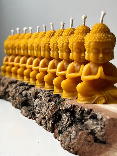 Bougies en cire d'abeille au design Bouddha – Lot de 7 bougies – Idéal pour la méditation et l'ambiance de la maison – 6 x 3,5 cm