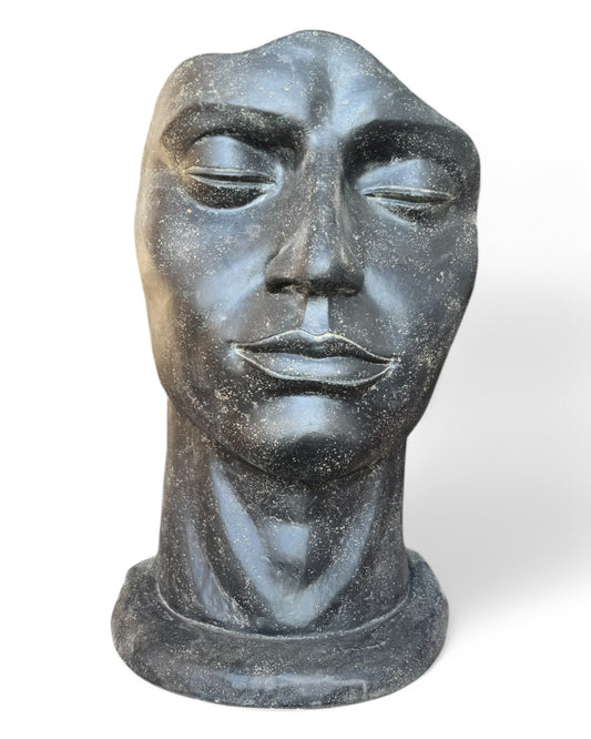 Männliche Gesichtsskulptur - Garten, Terrasse, Eingangsbereich - Robust und ästhetisch – Schlafendes Gesicht aus Betonguss – 125x77x50 cm