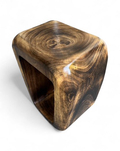 Holzhocker - Beistelltisch Couchtisch - Handgefertigter Flambierter Hocker aus massivem Suarholz- 50x30x40 cm (Kopie)