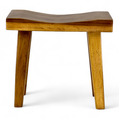 Einzelstück: Sitzhocker aus Teakholz mit Ergonomischer Sitzfläche