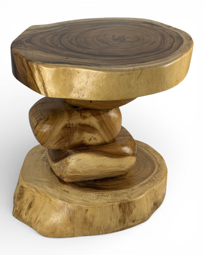 Einzelstück: Skulpturaler Beistelltisch aus massivem Naturholz - 50 × 50 × 41 cm