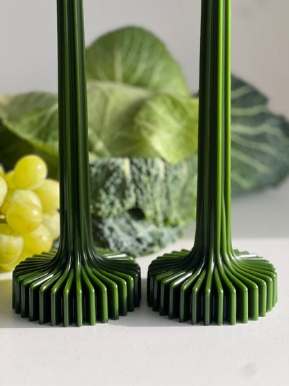 Bougie en cire d'abeille BERLIN – Verte – Coulée à la main – Pour salon et décoration – 2 tailles