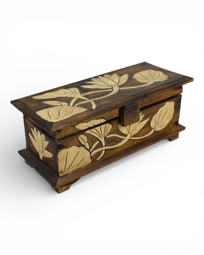 Einzelstück: Dekorative Truhe aus Teakholz mit Blumenverzierung - 37,5 × 16 × 16 cm
